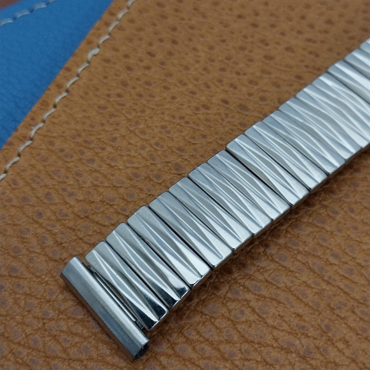 17.2mm 17mm Foster USA 1950s Stainless Steel Expansion nos Vintage Watch Band