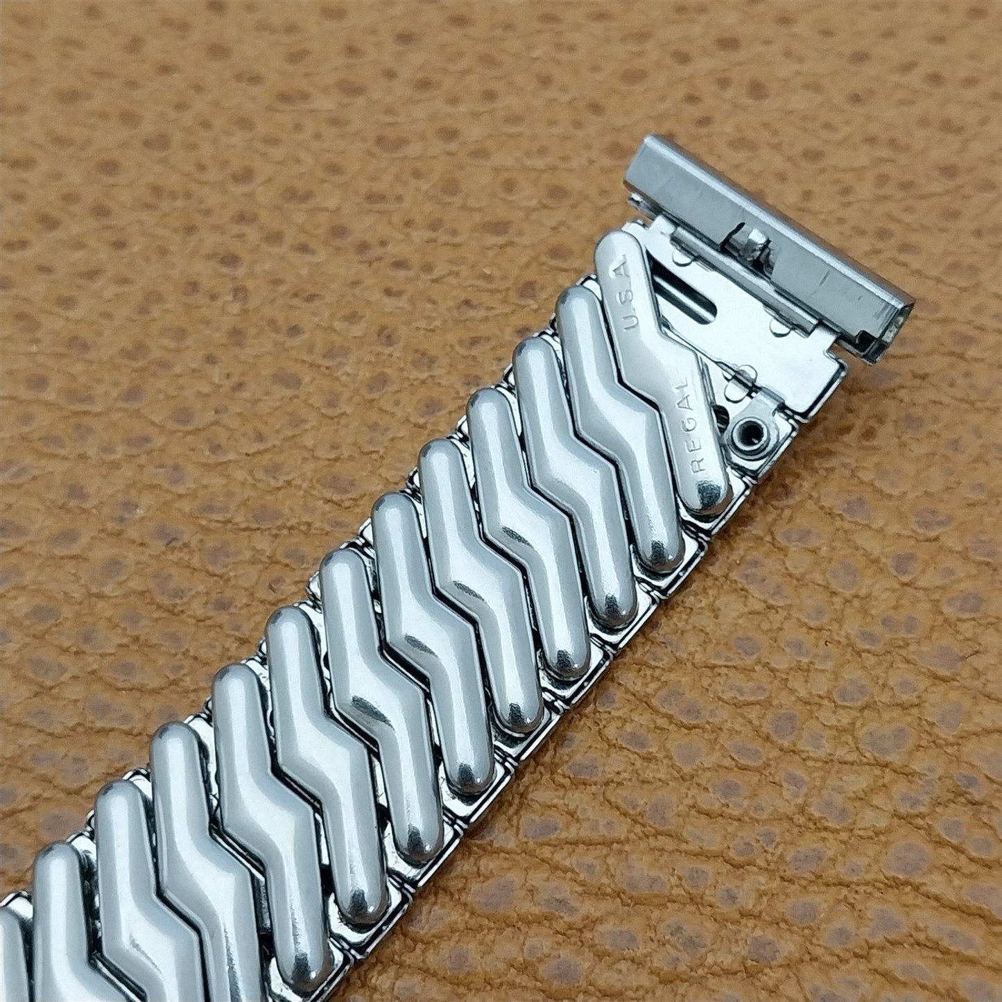 17.2mm 17mm Foster USA 1950s Stainless Steel Expansion nos Vintage Watch Band