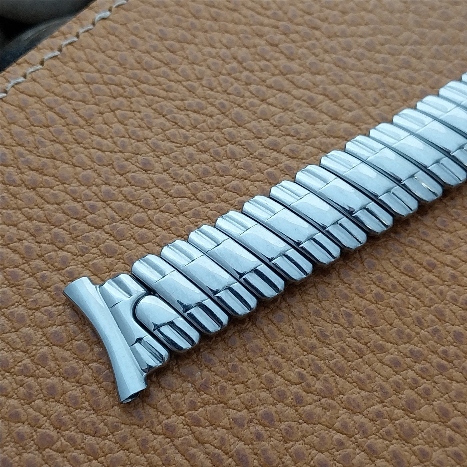 1950s Stainless Steel Short Scissor-Expansion nos Foster USA Vintage Watch Band