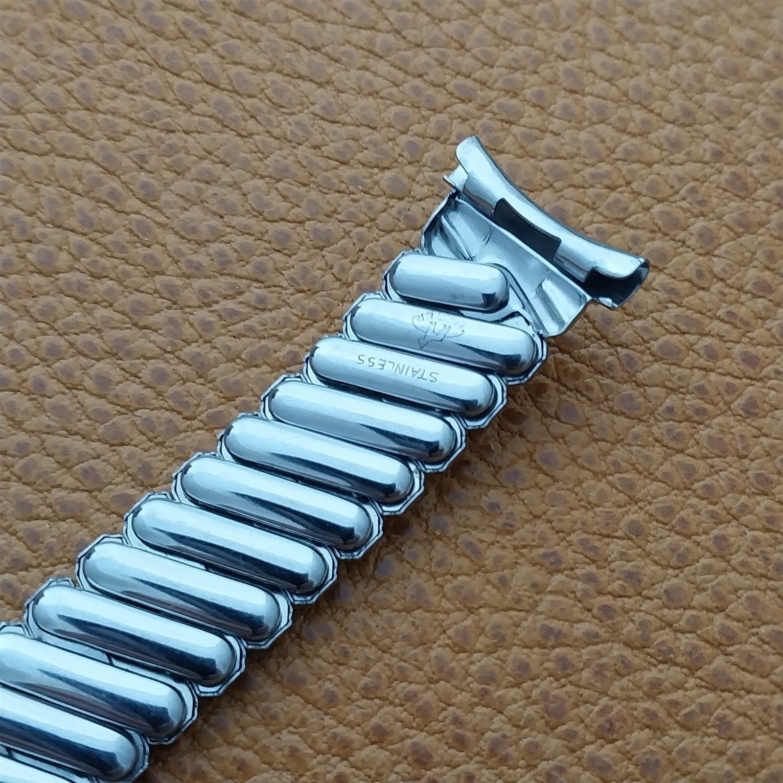 1950s Stainless Steel Short Scissor-Expansion nos Foster USA Vintage Watch Band