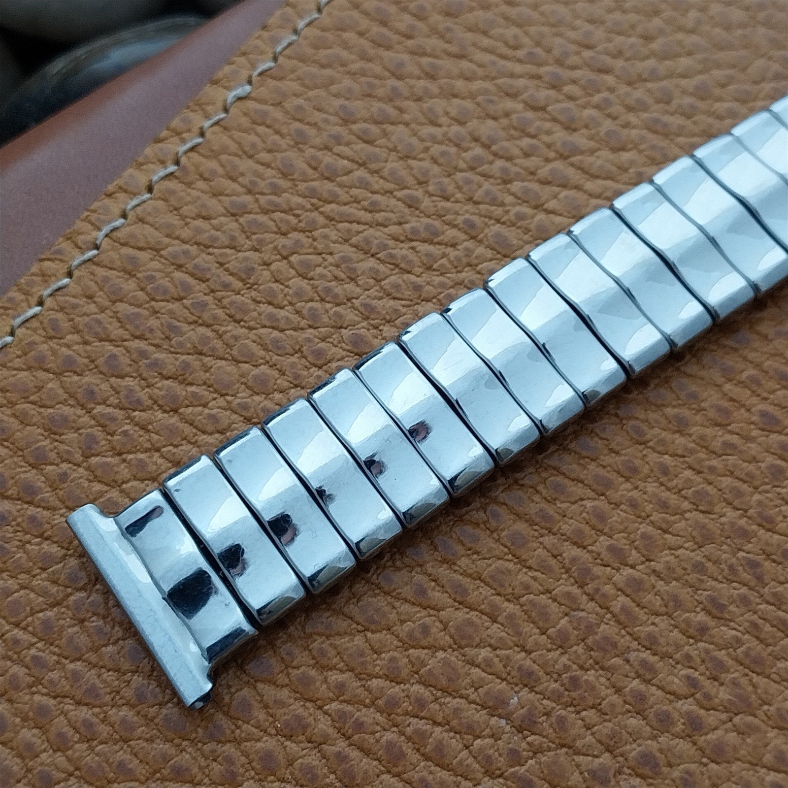 Stainless Steel Scissor-Expansion Short nos Foster USA 1950s Vintage Watch Band