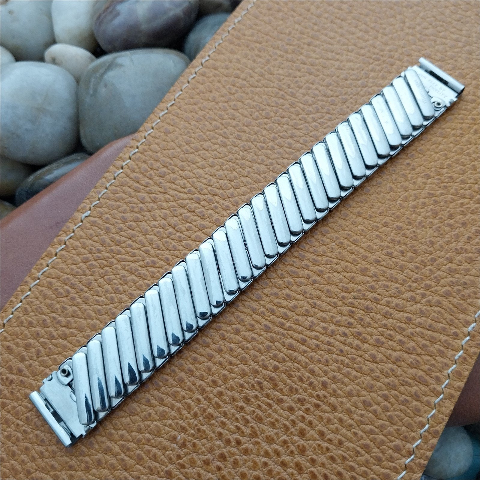 5/8 Fidelity 60s Stainless Steel Scissor-Expansion nos Vintage Watch Band