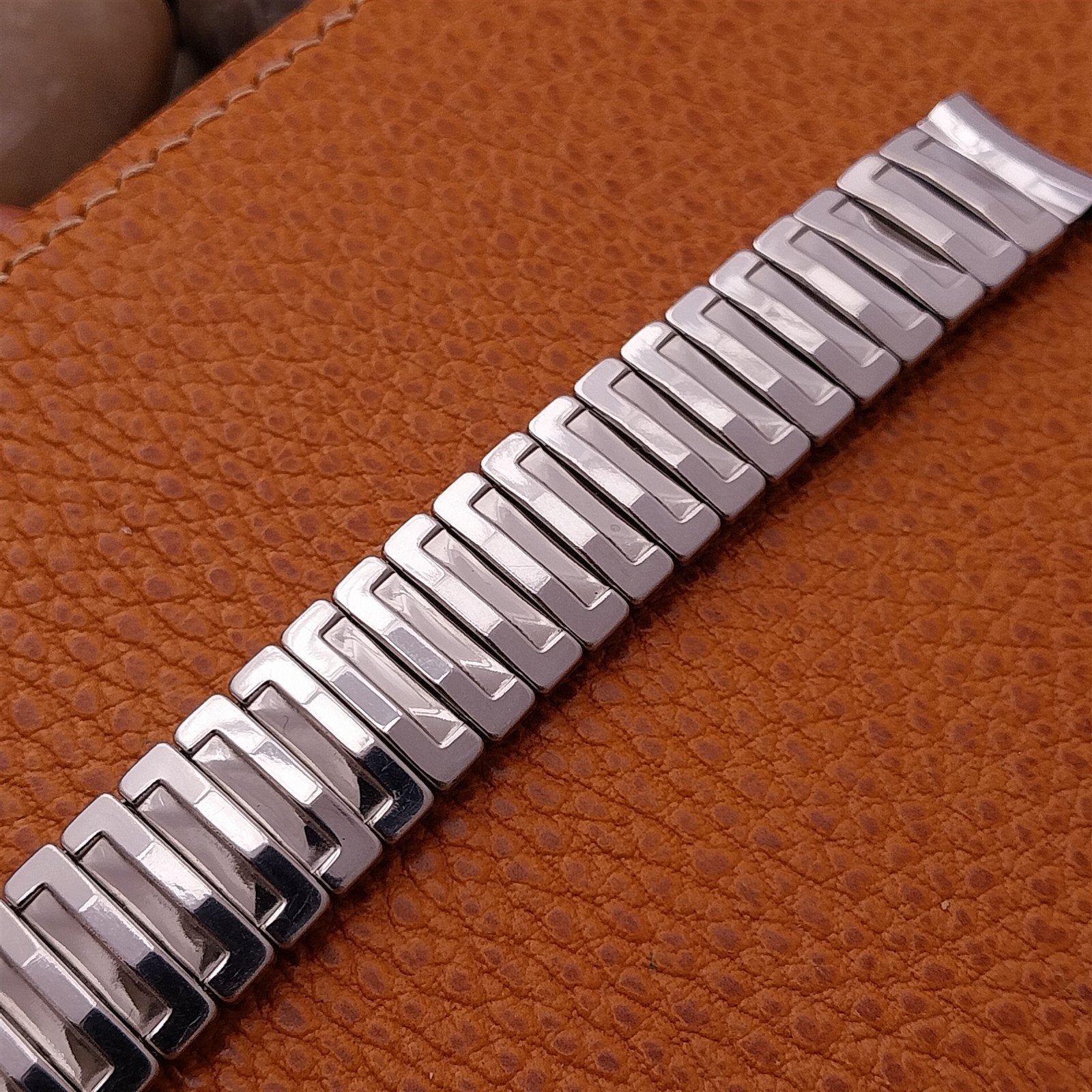 Glen USA Stainless Steel Expansion 5/8" Unused Classic 1950s Vintage Watch Band