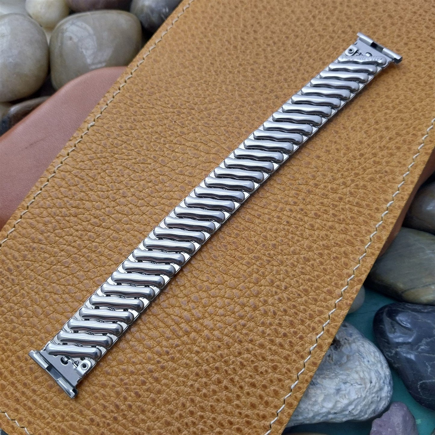 Stainless Steel Scissor-Expansion Long nos Foster USA 1950s Vintage Watch Band