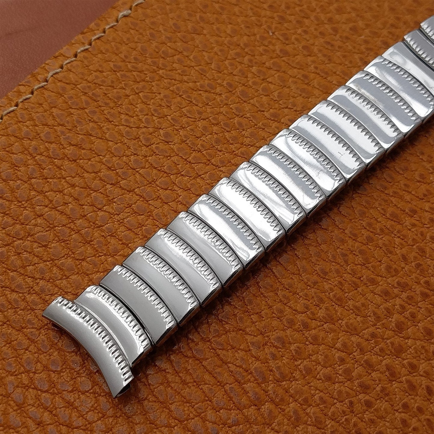 Stainless Steel Scissor-Expansion Long nos Foster USA 1950s Vintage Watch Band