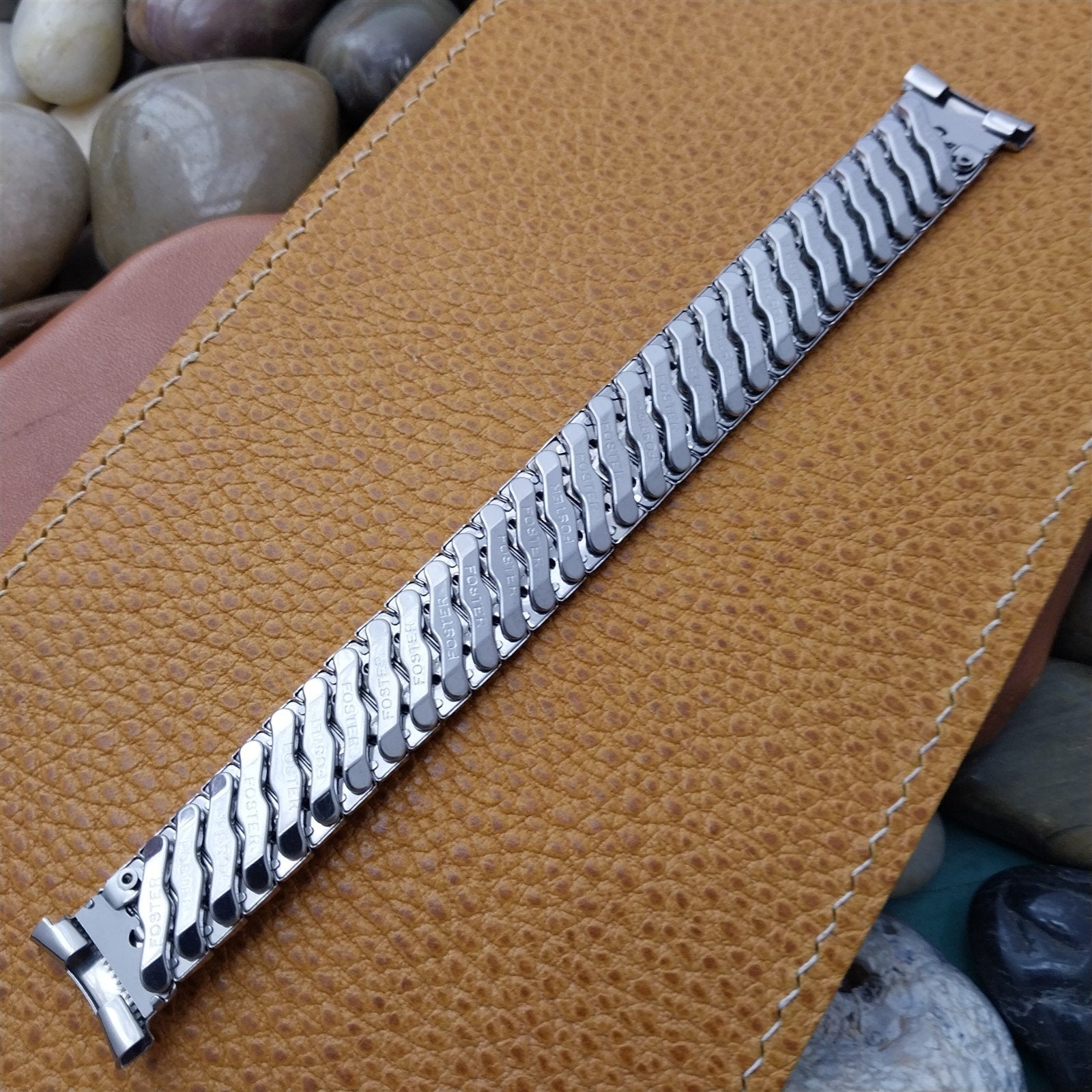 Stainless Steel Scissor-Expansion Long nos Foster USA 1950s Vintage Watch Band