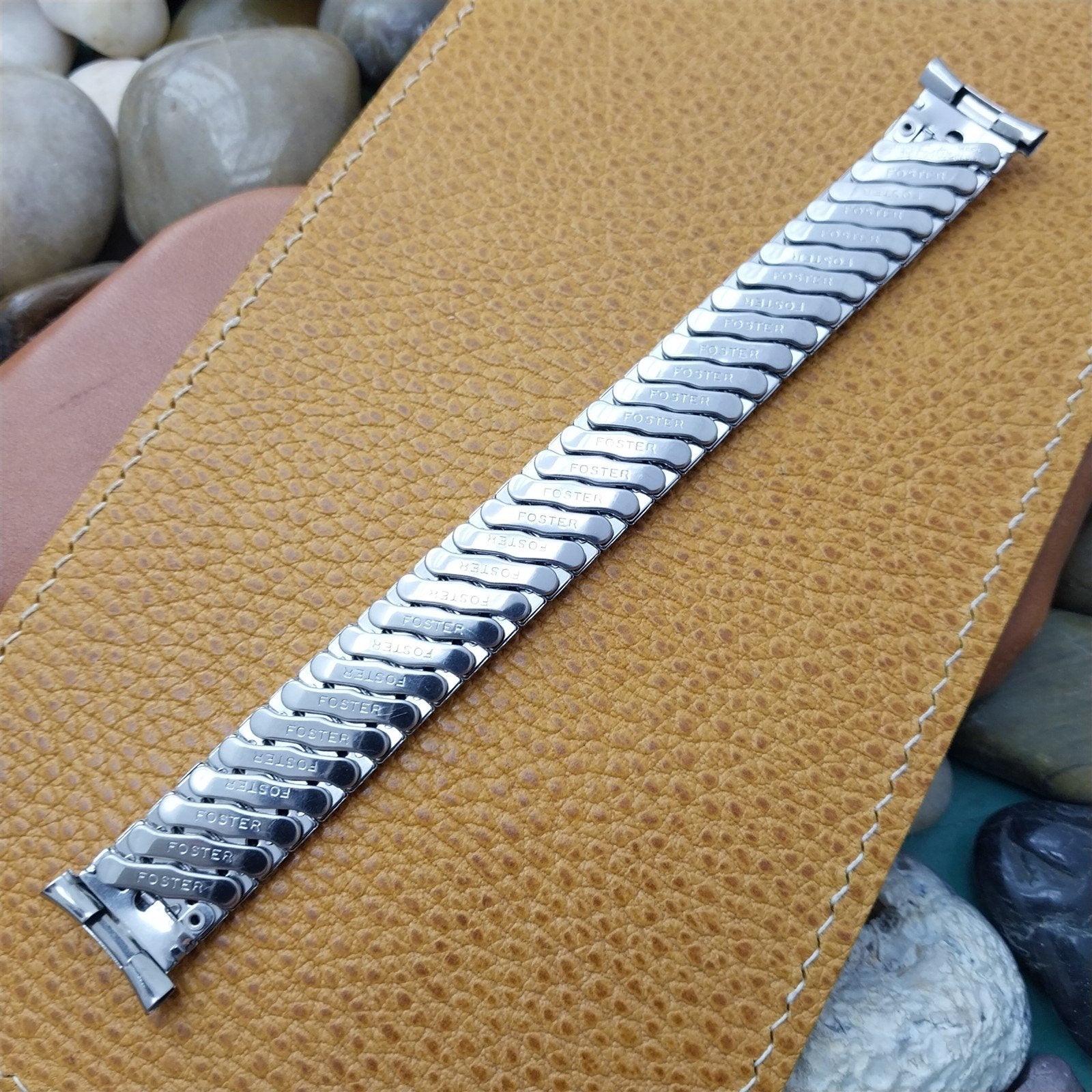 Stainless Steel Scissor-Expansion Long nos Foster USA 1950s Vintage Watch Band