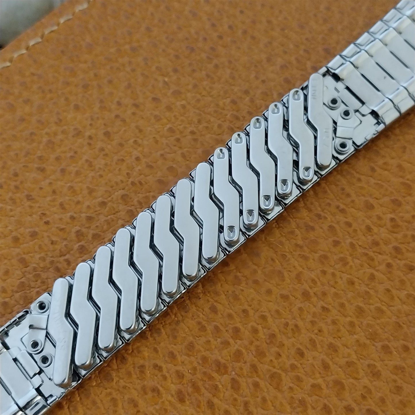 Eton USA 17.2mm Stainless Steel Expansion nos 1950s Vintage Watch Band