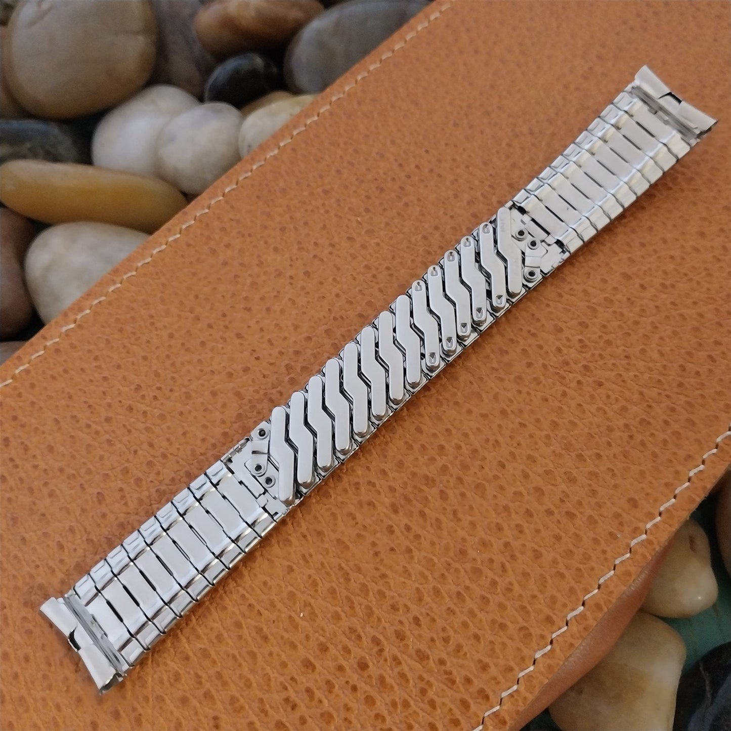 Eton USA 17.2mm Stainless Steel Expansion nos 1950s Vintage Watch Band