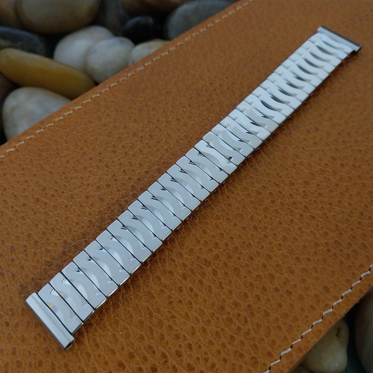 Vintage Umat 17.2mm Stainless Steel Classic Stretch Unused nos 1960s Watch Band