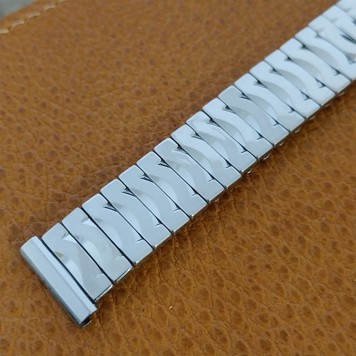 Vintage Umat 17.2mm Stainless Steel Classic Stretch Unused nos 1960s Watch Band