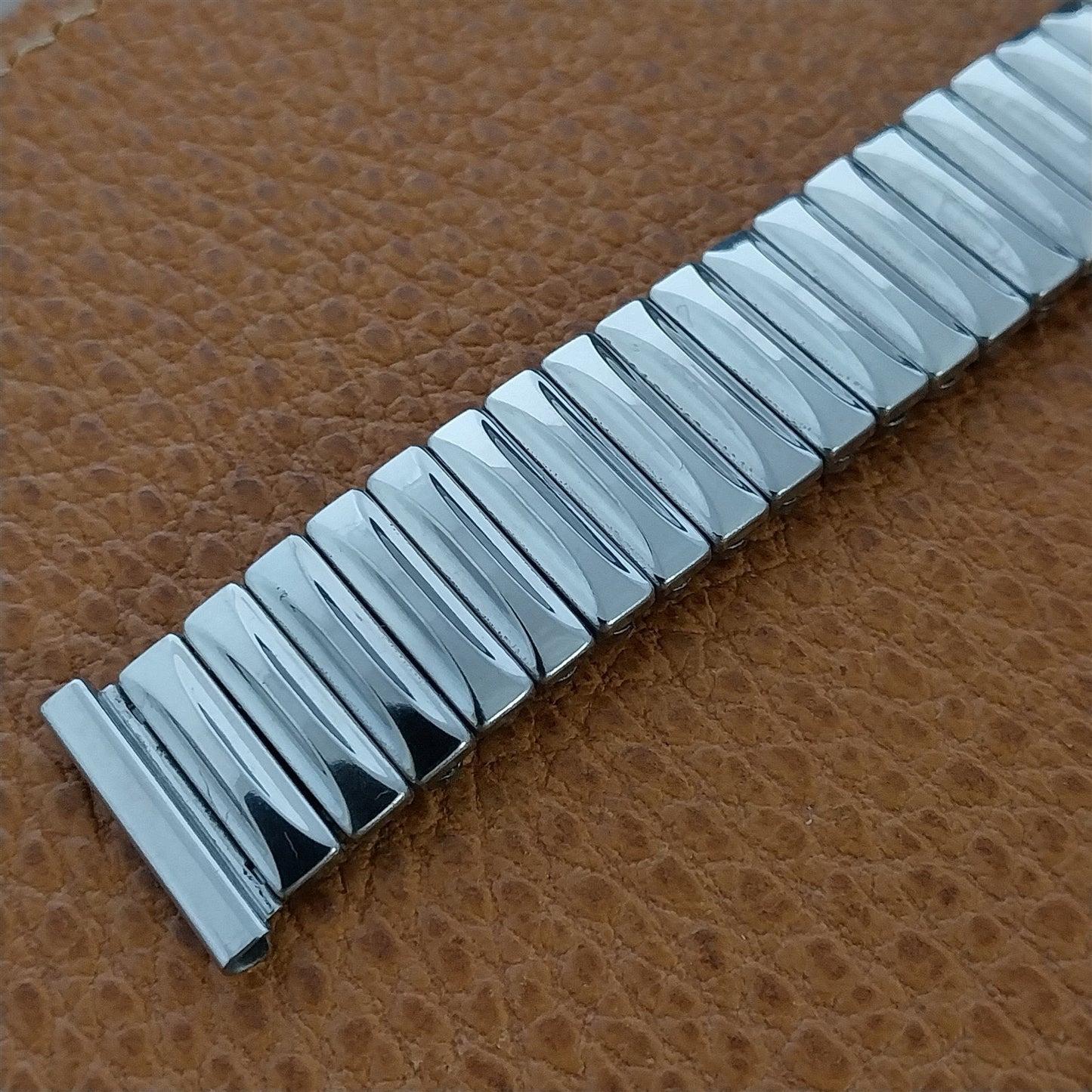 Eton Vintage 17.2mm 17mm 16nStainless Steel Expansion Unused 1950s Watch Band