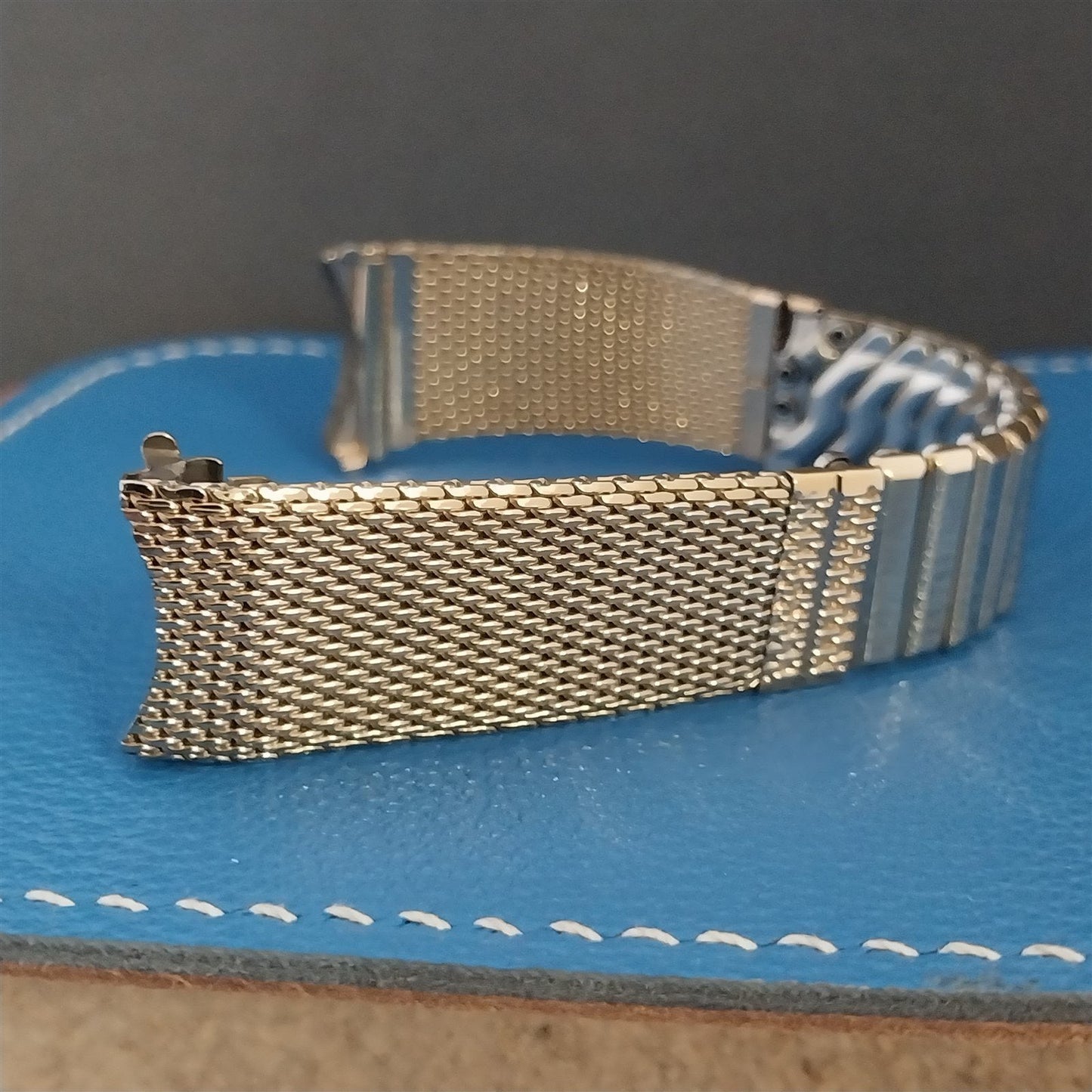 Unused 1960s 10K Gold-Filled Mesh 19mm Kreisler Classic Vintage Watch Band