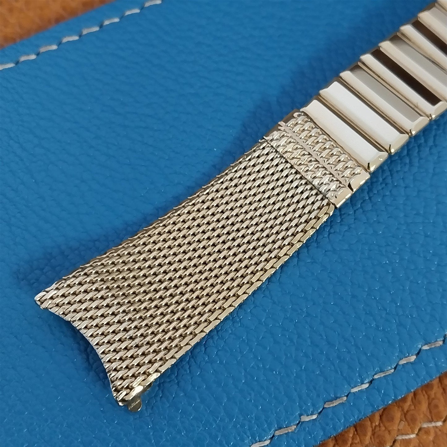 Unused 1960s 10K Gold-Filled Mesh 19mm Kreisler Classic Vintage Watch Band