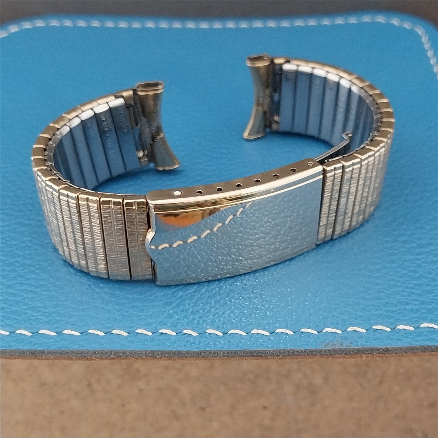 Vintage 1960s 19mm 18mm Kreisler Gold rgp Deployment Stretch Unused Watch Band