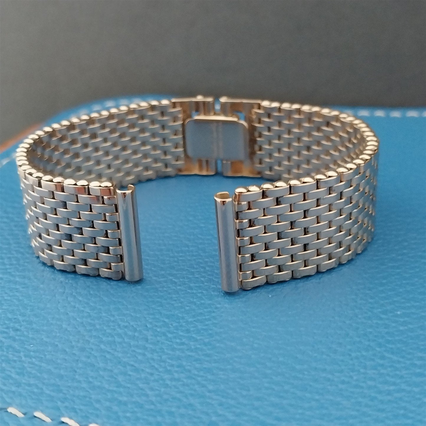 1940s Kreisler Wide Gold-Filled Basketweave Mesh 5/8" Unused Vintage Watch Band