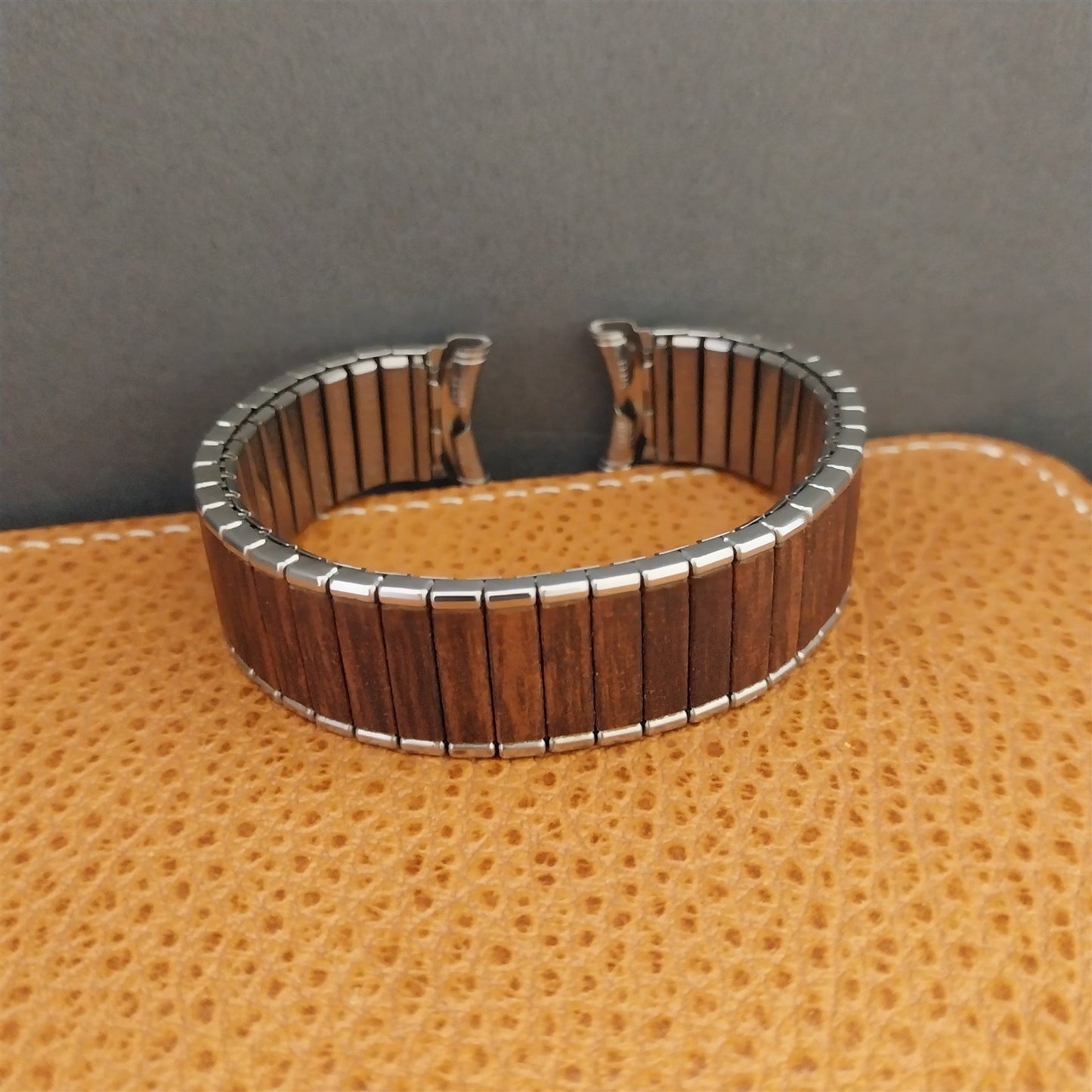 19mm 18mm Long Kreisler Woodgrain & Stainless Steel Unused Vintage Watch Band