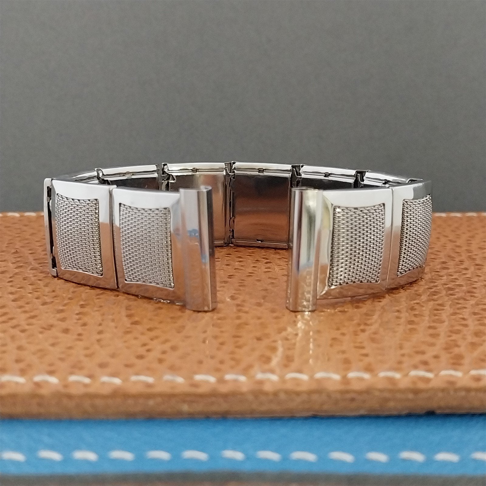 Mark VII Vintage MCM 1950s 19mm 18mm 17mm Expansion Unused Classic Watch Band