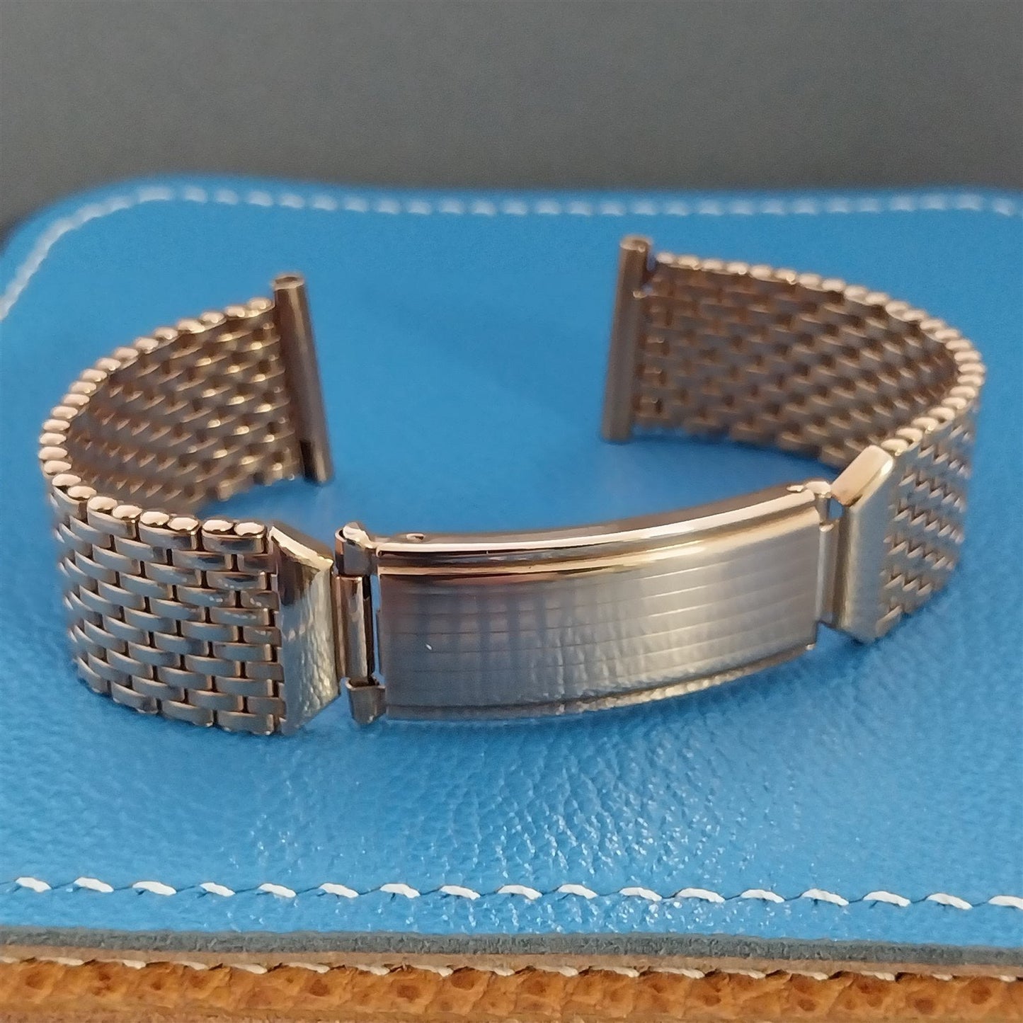 1940s Wide Kreisler Rose Gold-Filled Basketweave Mesh Unused Vintage Watch Band