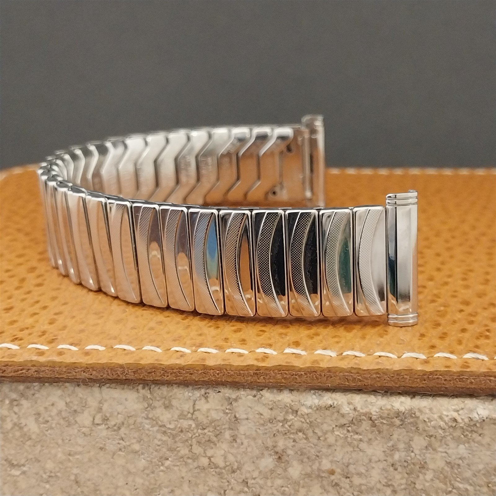 Stainless Steel Scissor Expansion Duchess 1950s USA nos Vintage Watch Band