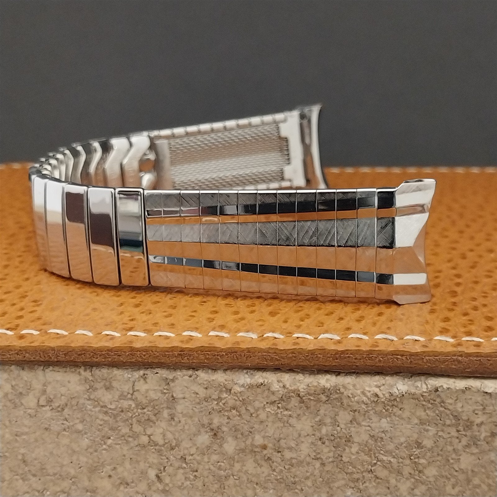 19mm 18mm 17mm Stainless Steel Expansion Duchess Unused 1960s Vintage Watch Band