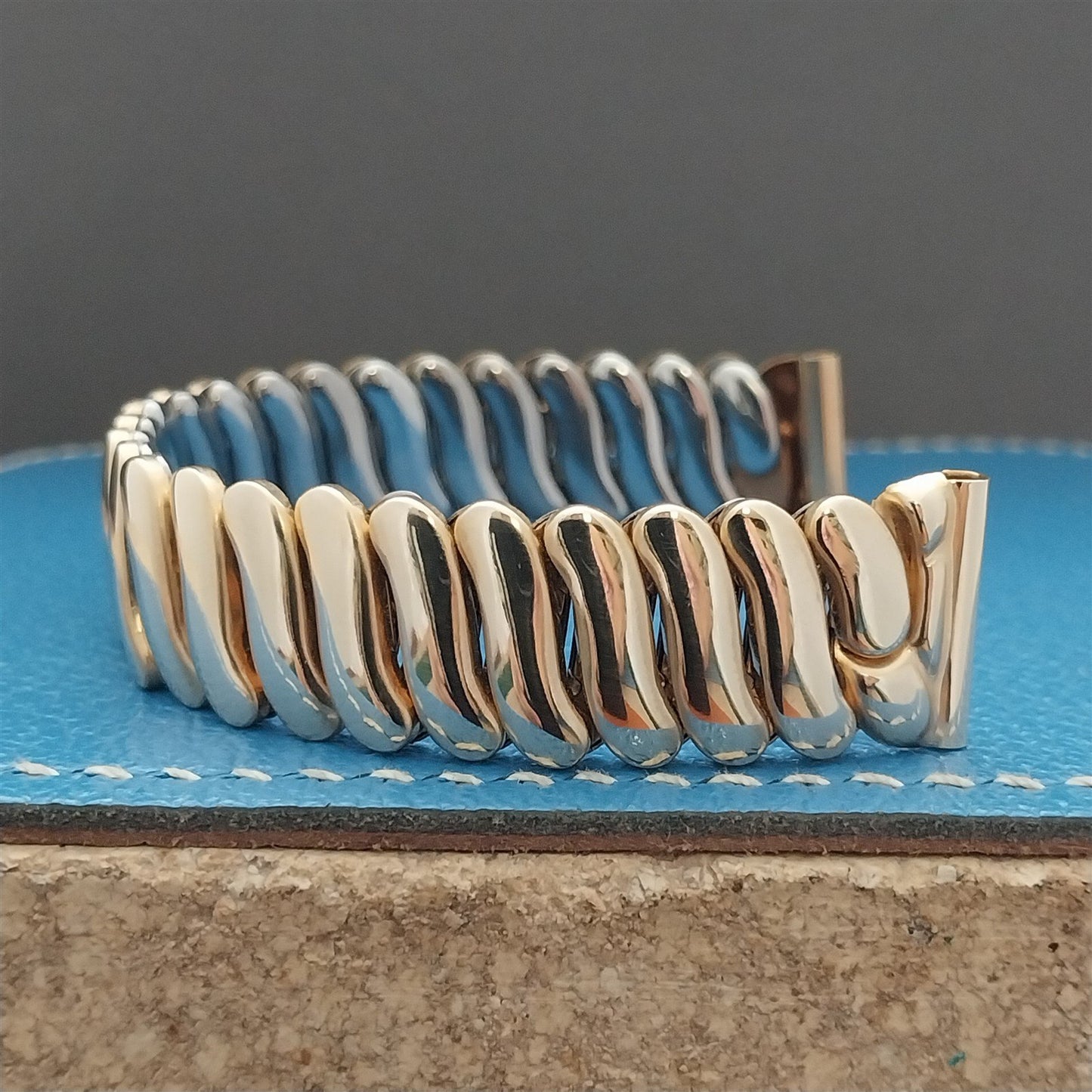 Vintage 5/8" Bristol Short Gold-Filled Classic Stretch Unused 1940s Watch Band