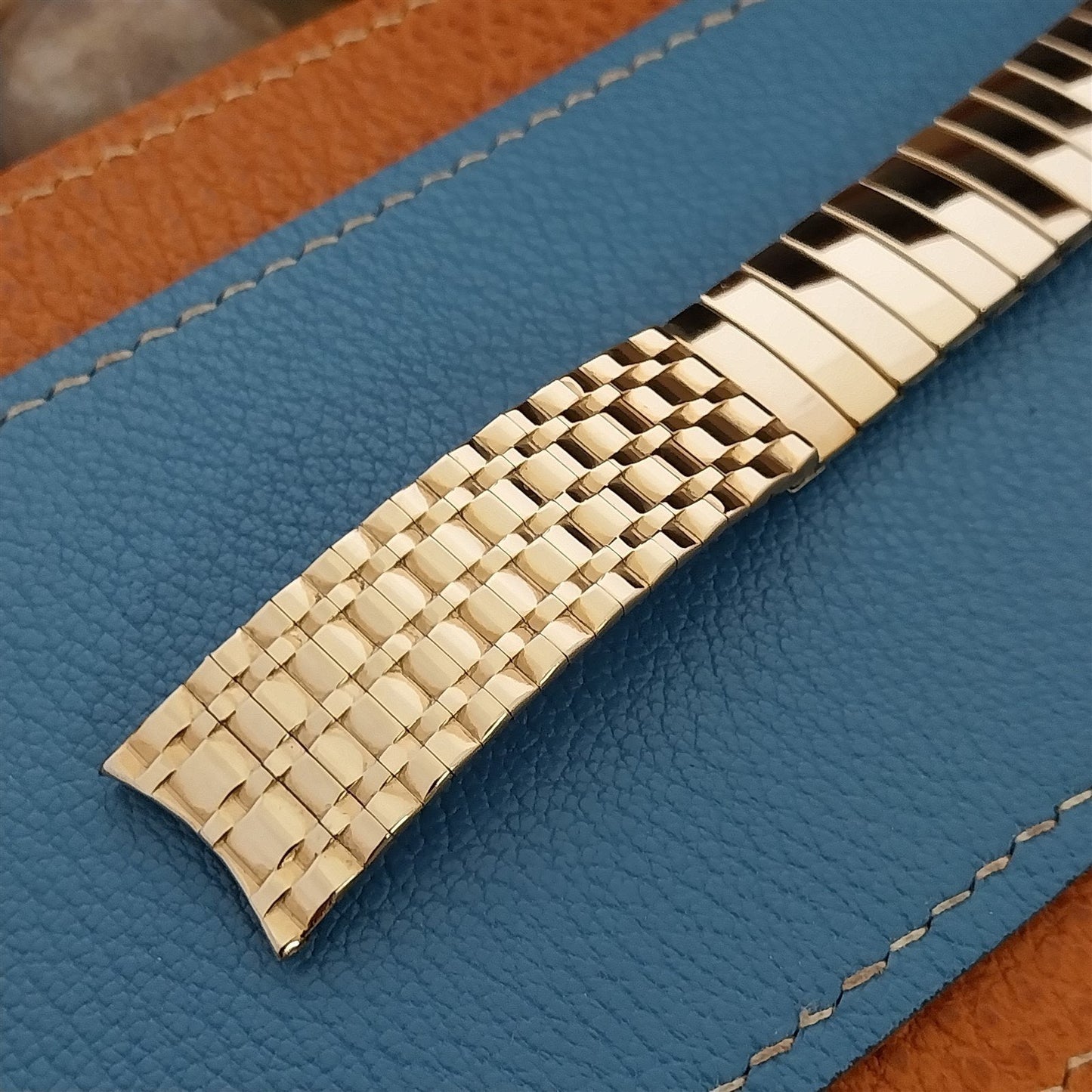 17.2mm Yellow Gold-Filled Expansion Admiral 1960s Unused nos Vintage Watch Band