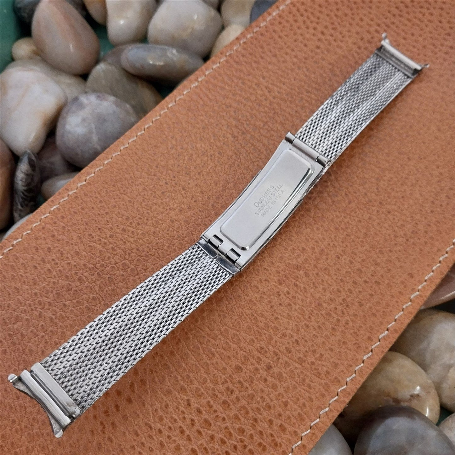 17.2mm Stainless Steel Mesh Duchess USA nos 1960s Vintage Watch Band