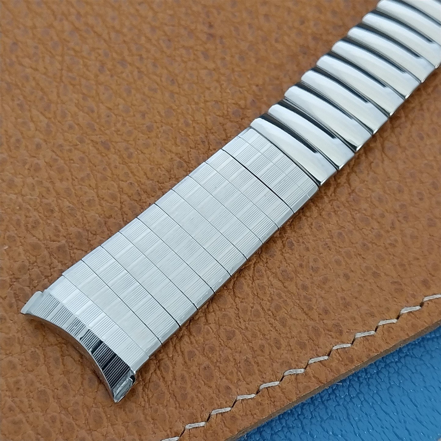 19mm 18mm Stainless Steel Mira-Flex USA Unused 1960s-1970s Vintage Watch Band