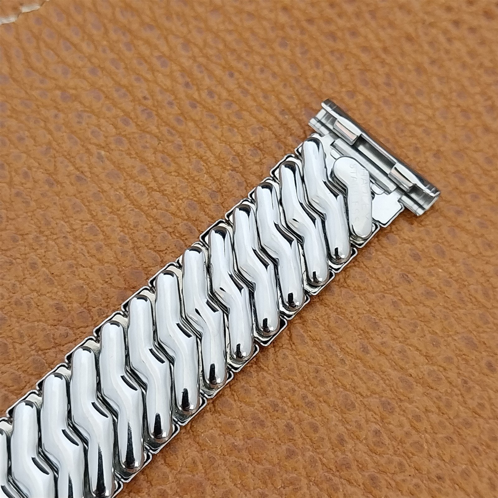 Stainless Steel Hadley USA Short Expansion Vintage Watch Band 19mm 18mm 16mm