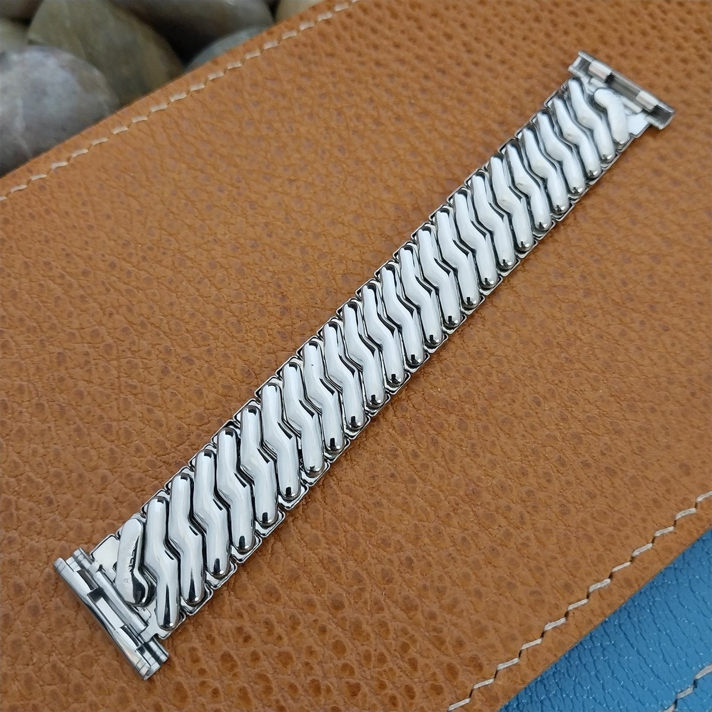 Stainless Steel Hadley USA Short Expansion Vintage Watch Band 19mm 18mm 16mm