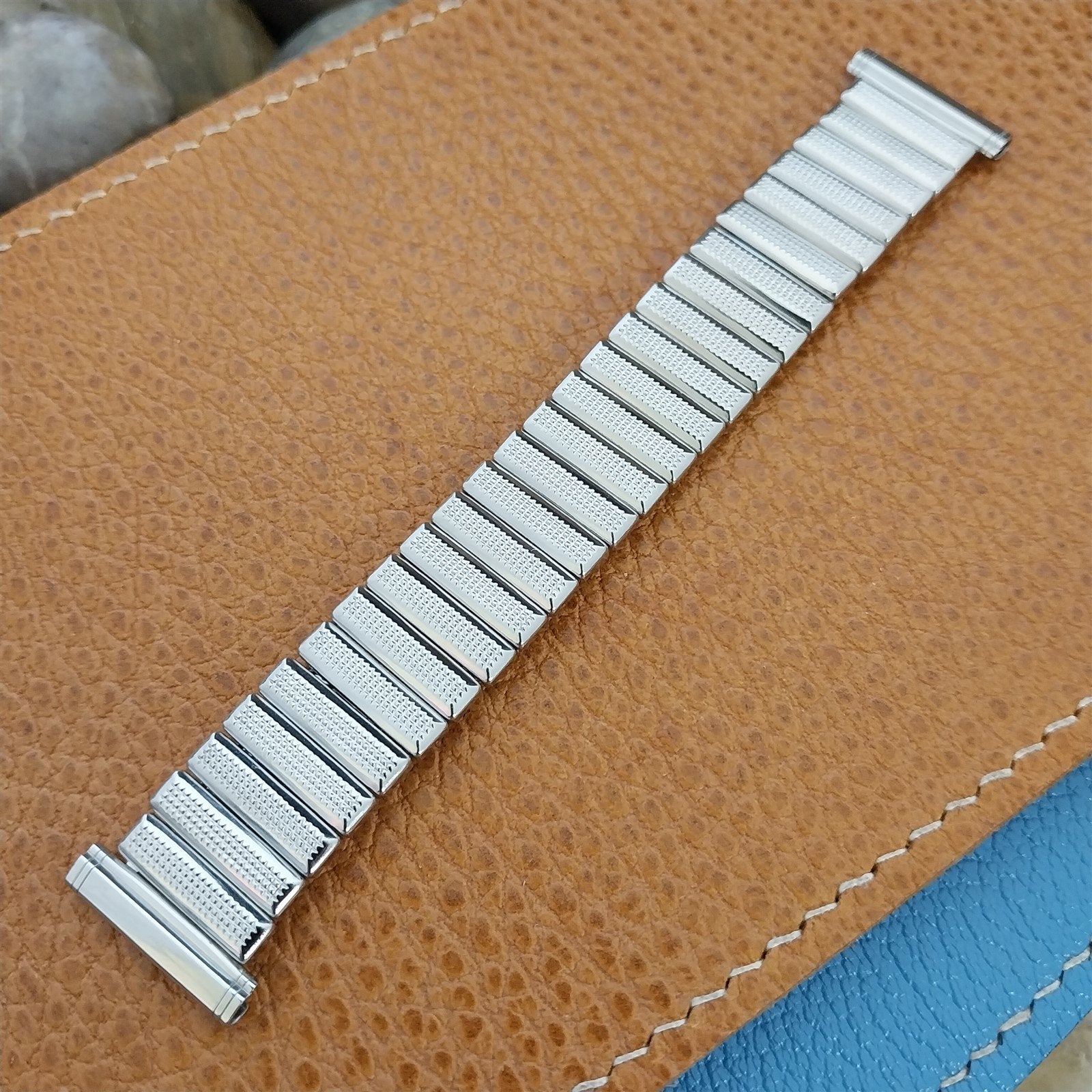 Stainless Steel Hadley USA Short Expansion Vintage Watch Band 19mm 18mm 16mm