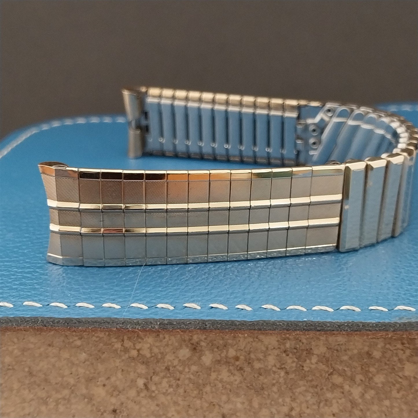 17.2mm Drema 10k Gold-Filled Classic 1960s Vintage Watch Band nos