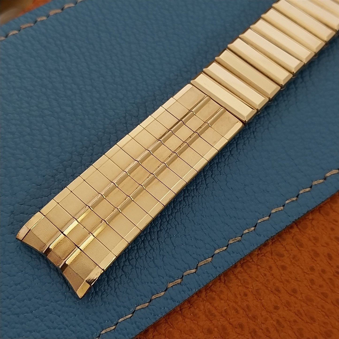 17.2mm Drema 10k Gold-Filled Classic 1960s Vintage Watch Band nos