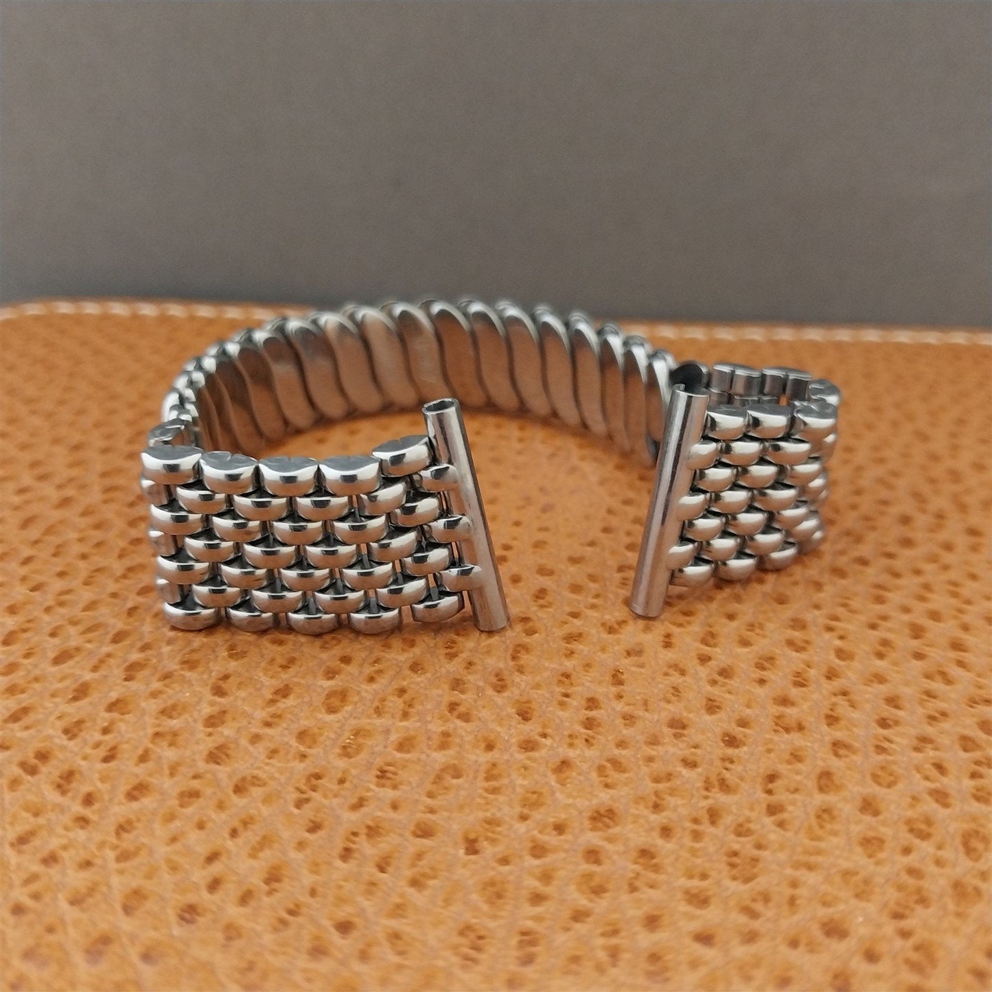 19mm 18mm Stainless Steel Gemex Rice Beads Unused 1950s Vintage Watch Band