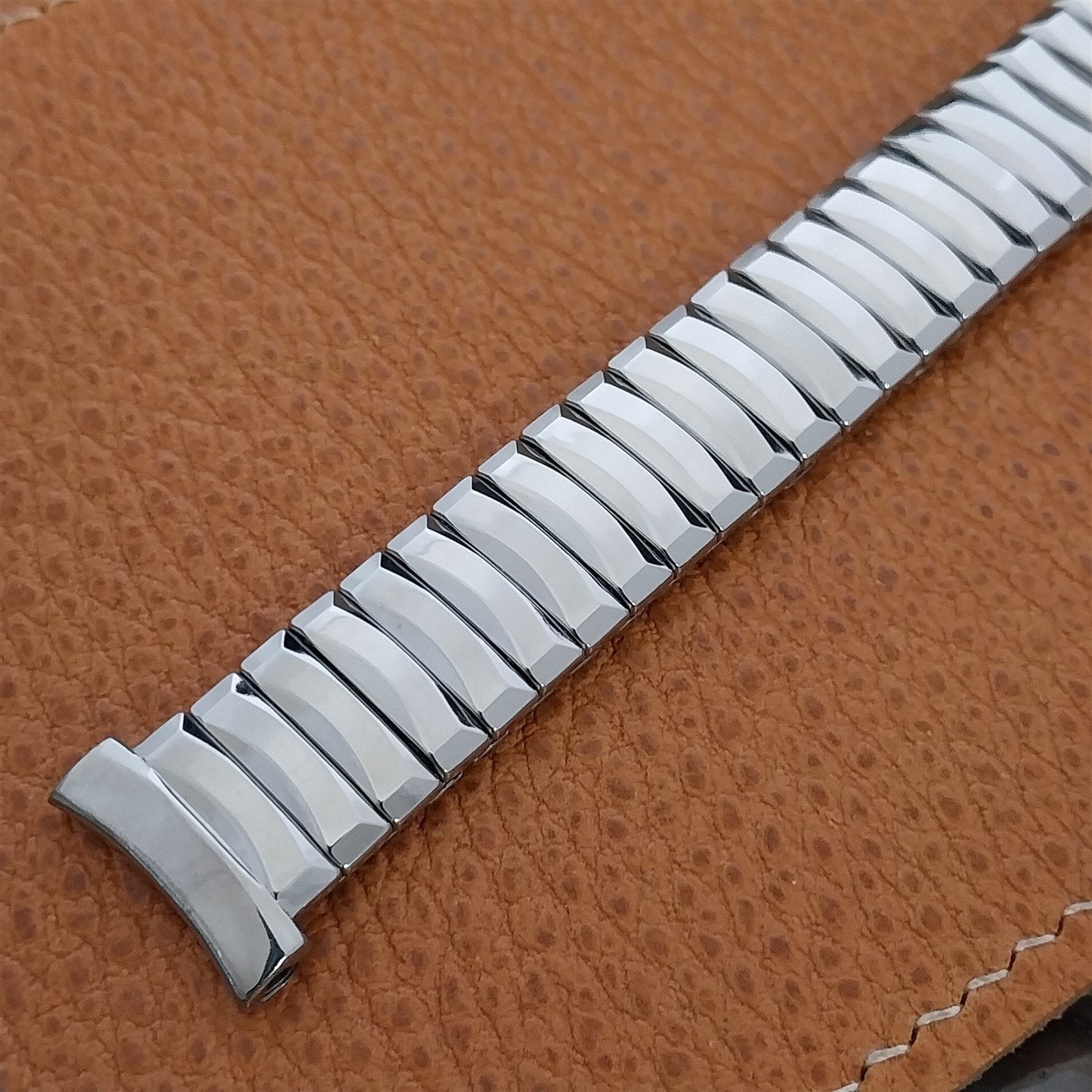 Long Gemex 19mm Stainless Steel Classic Stretch Unused 1950s Vintage Watch Band