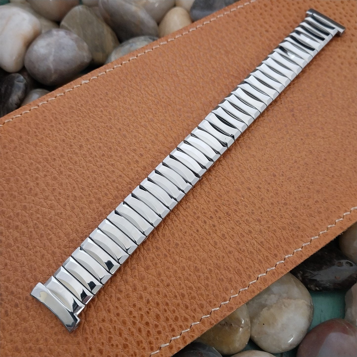 Long Gemex 19mm Stainless Steel Classic Stretch Unused 1950s Vintage Watch Band