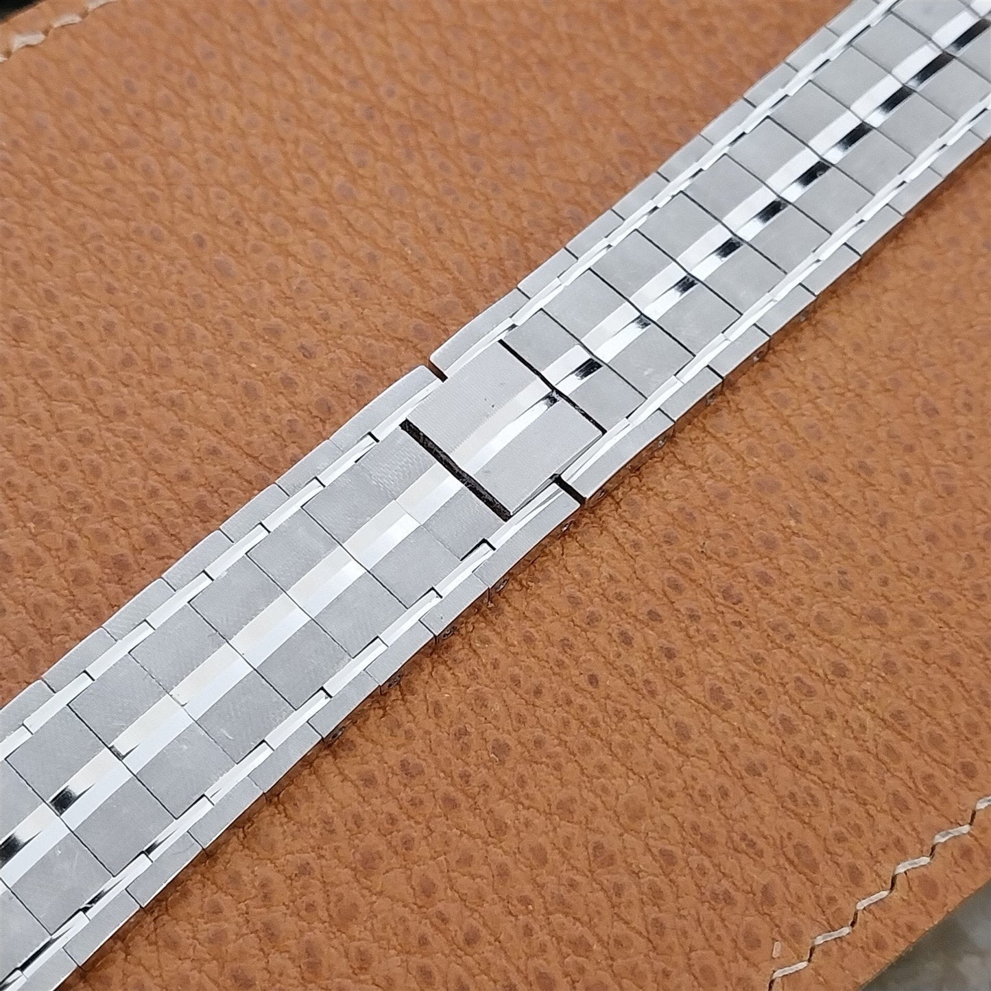 17.2mm 11/16" White Gold hge Chavis nos Unused 1970s Vintage Watch Band