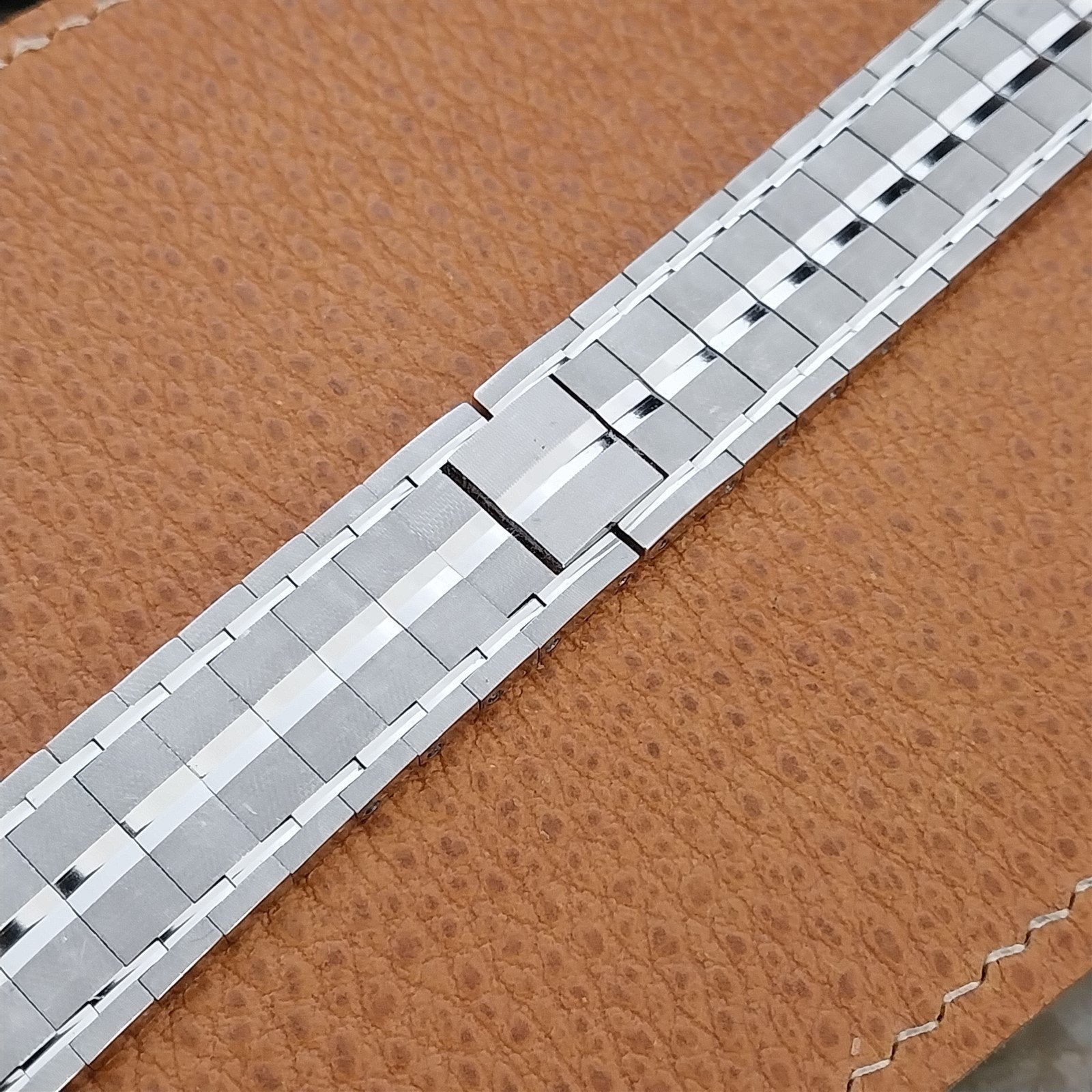 17.2mm 11/16" White Gold hge Chavis nos Unused 1970s Vintage Watch Band