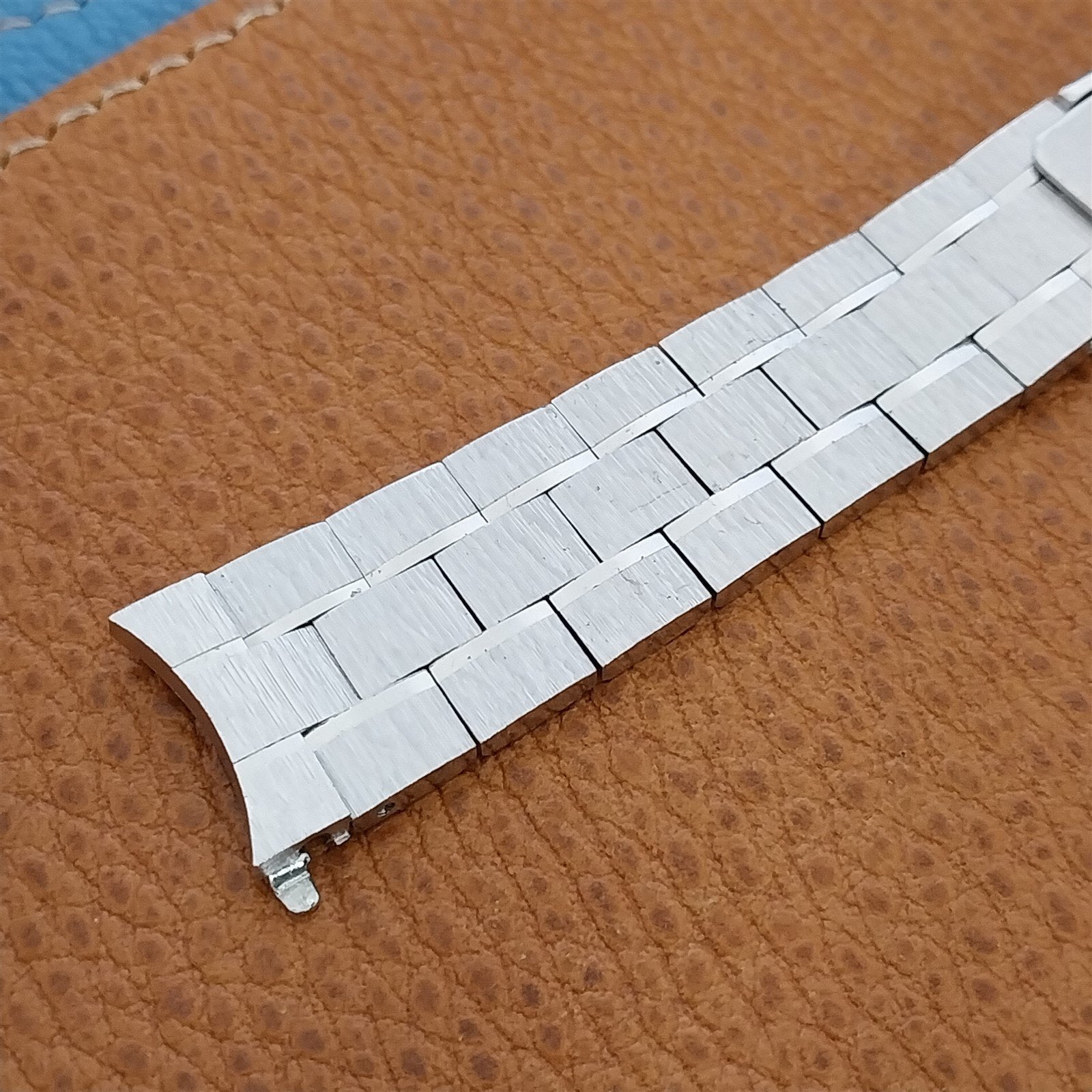 11/16" 17.2mm White Gold hge Chavis nos 1970s Vintage Watch Band