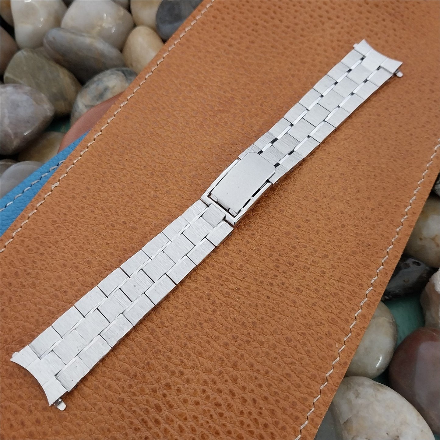 11/16" 17.2mm White Gold hge Chavis nos 1970s Vintage Watch Band