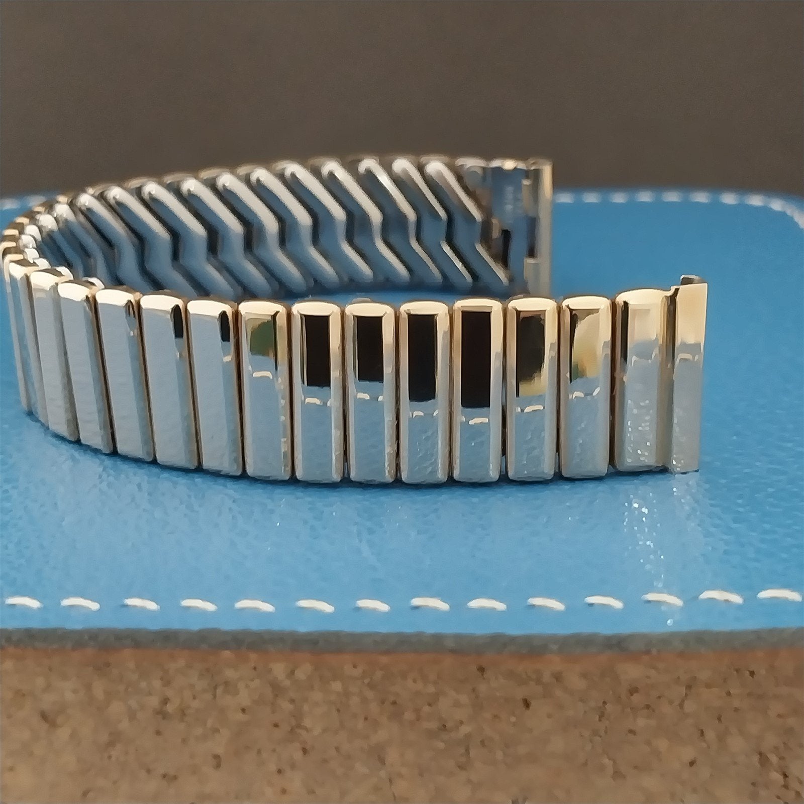 5/8" 10k Gold-Filled Pontiac Scissor Expansion 1950s Unused Vintage Watch Band