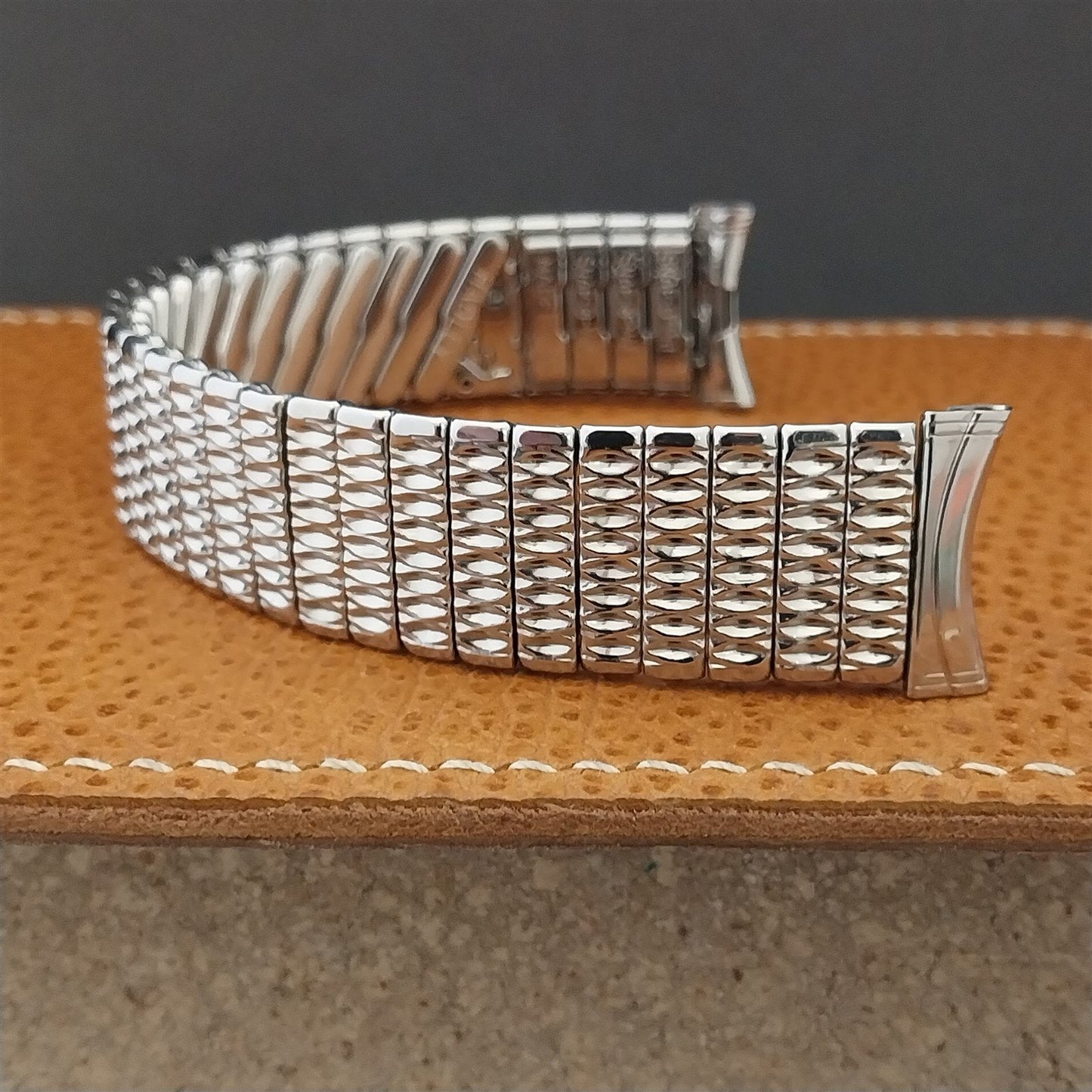 18mm 19mm Stainless Steel Hadley Elgin Expansion Unused 1960s Vintage Watch Band