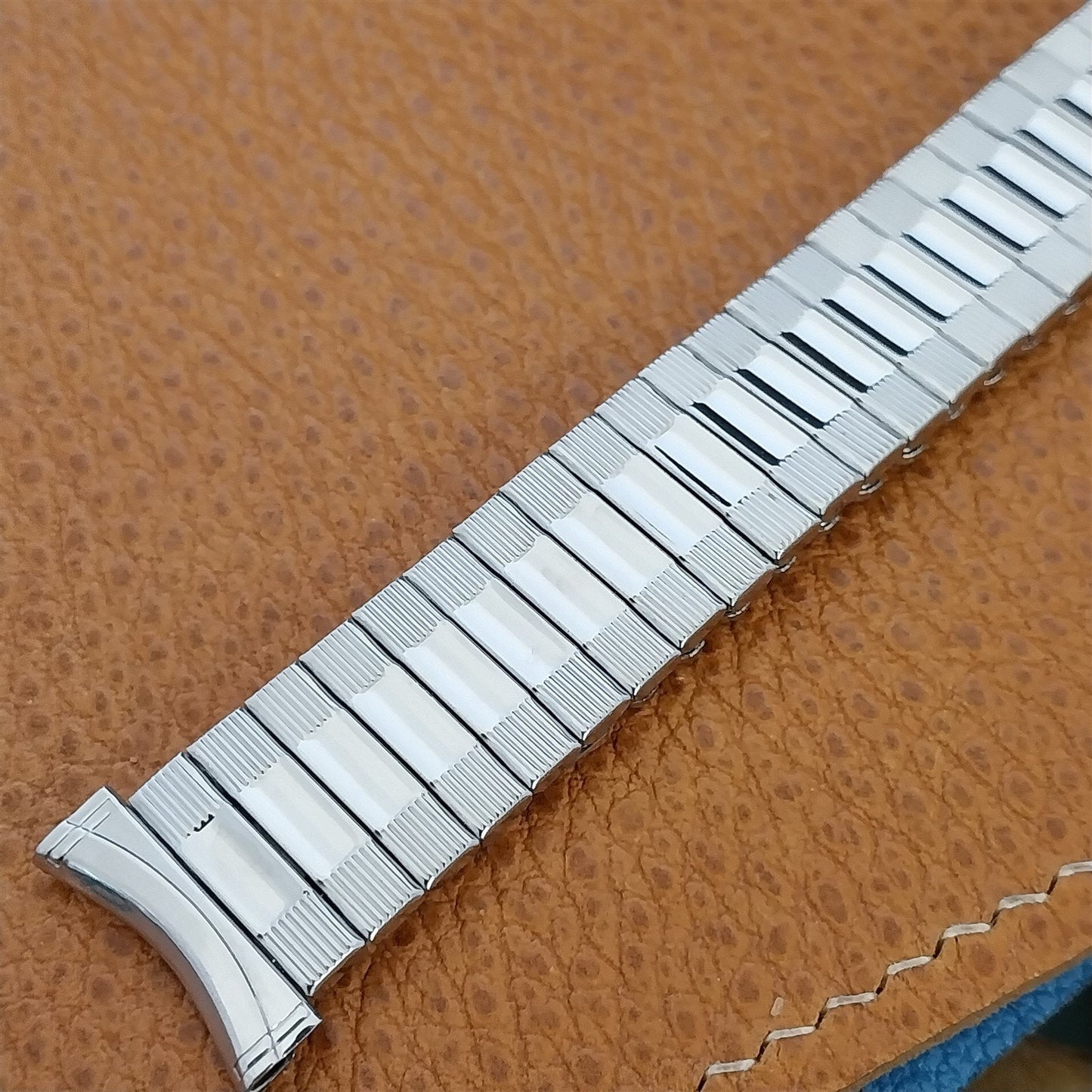 18mm 19mm Hadley Elgin Stainless Steel Expansion Unused 1960s Vintage Watch Band