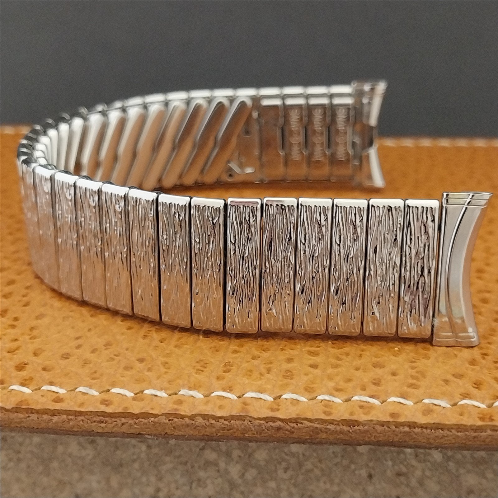 Hadley Elgin 19mm 18mm Stainless Steel Expansion Unused 1960s Vintage Watch Band