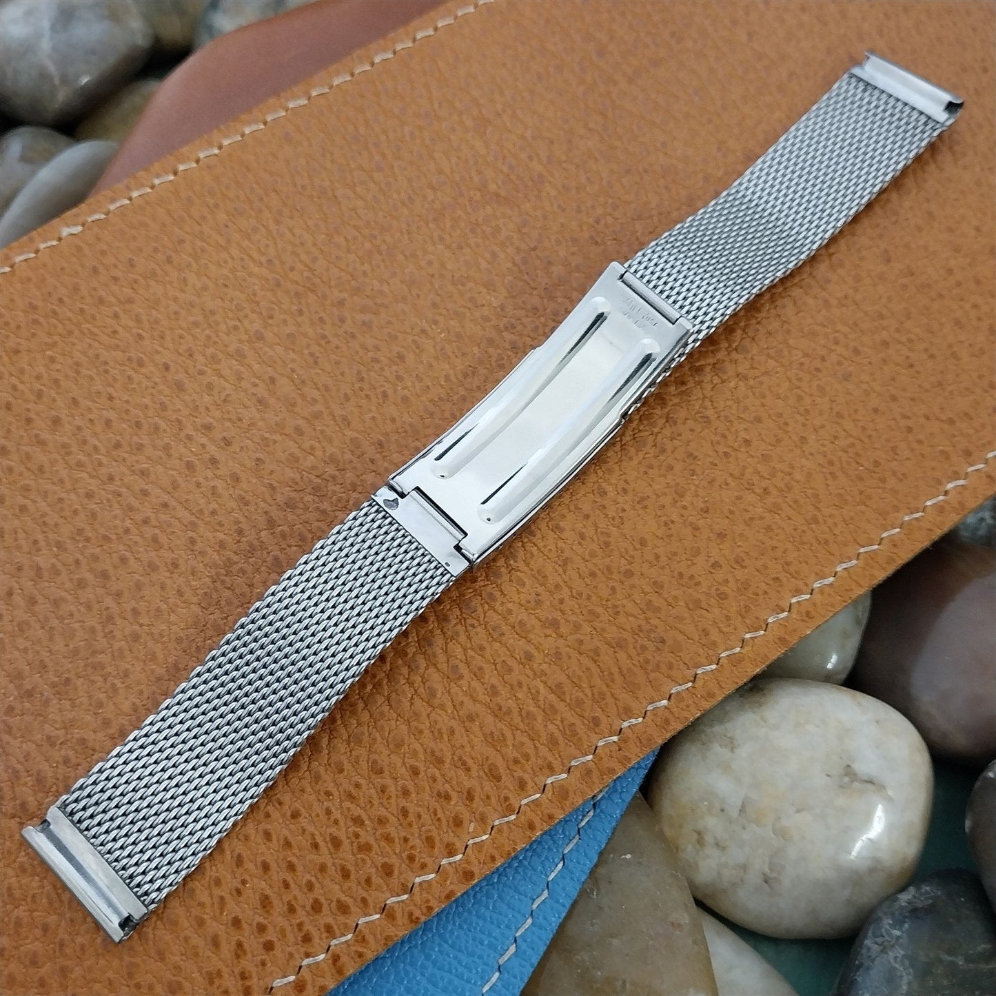 17.2mm Stainless Steel Mesh Hadley USA 1970s Vintage Watch Band nos