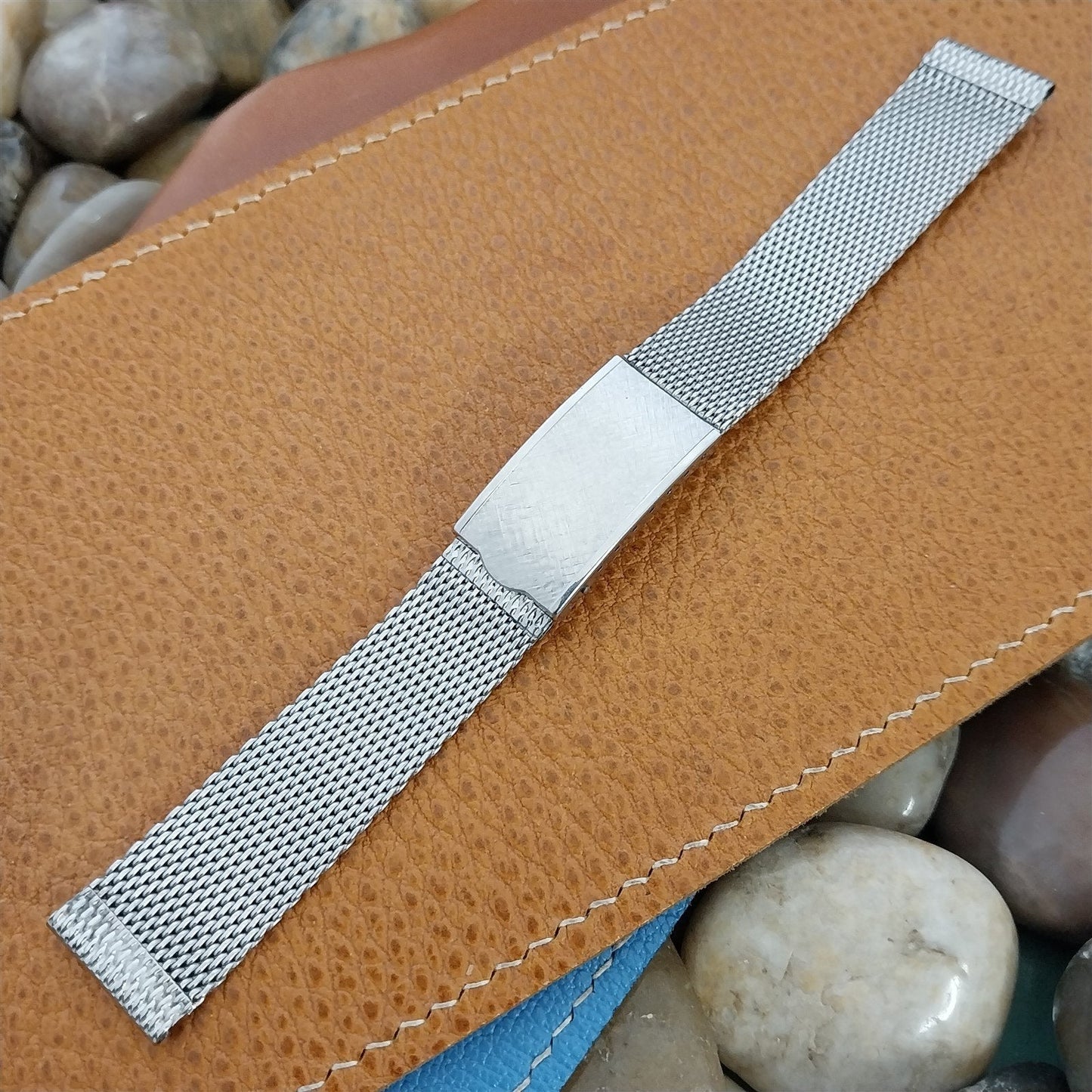 17.2mm Stainless Steel Mesh Hadley USA 1970s Vintage Watch Band nos