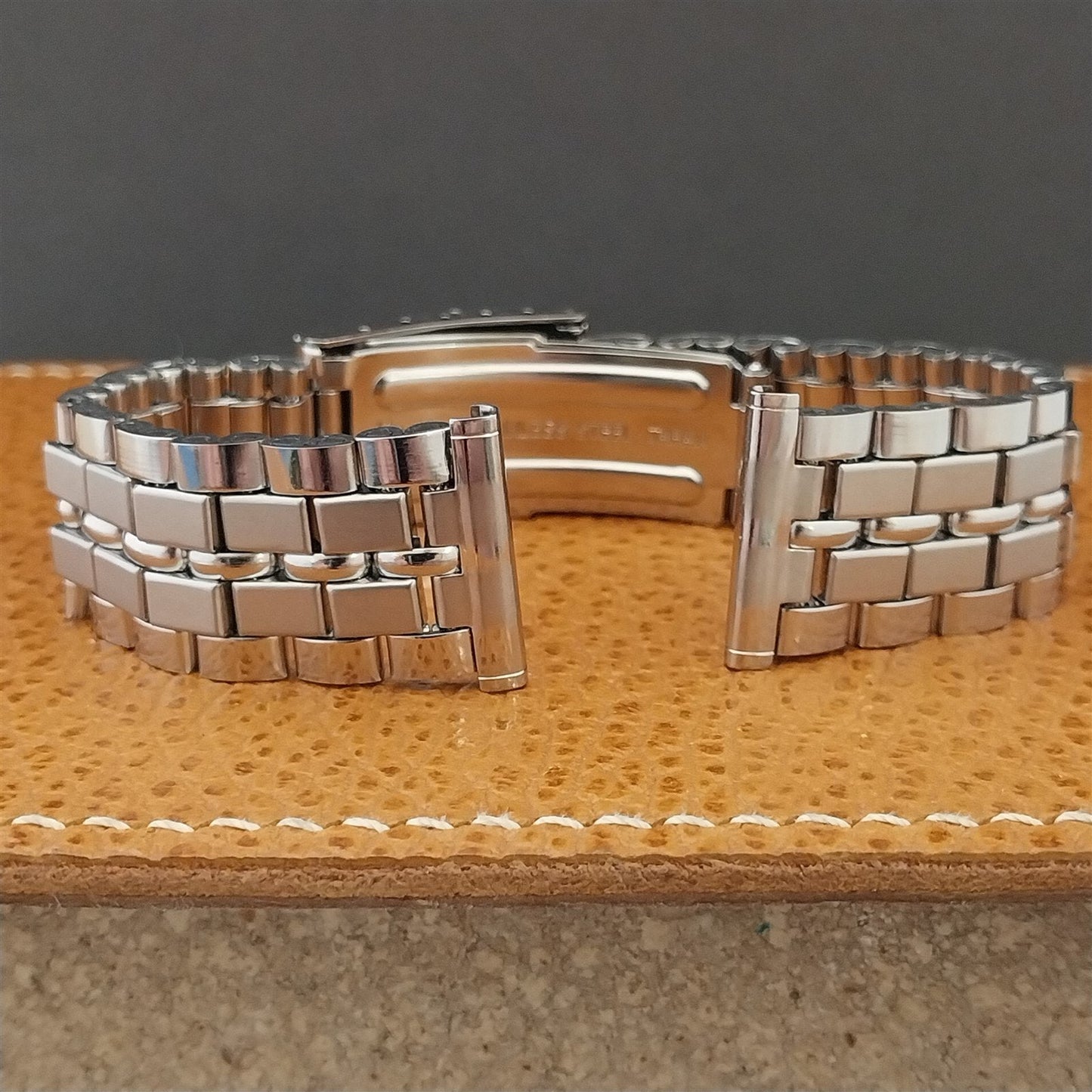 20mm 19mm Rice Beads Stainless Steel Hadley Unused 60s-1970s Vintage Watch Band