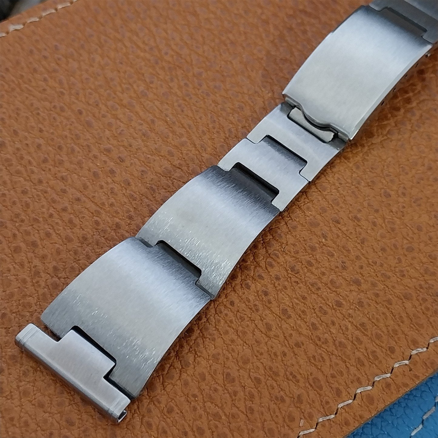 22mm Solid Stainless Steel Hadley nos 1960s-1970s Vintage Watch Band