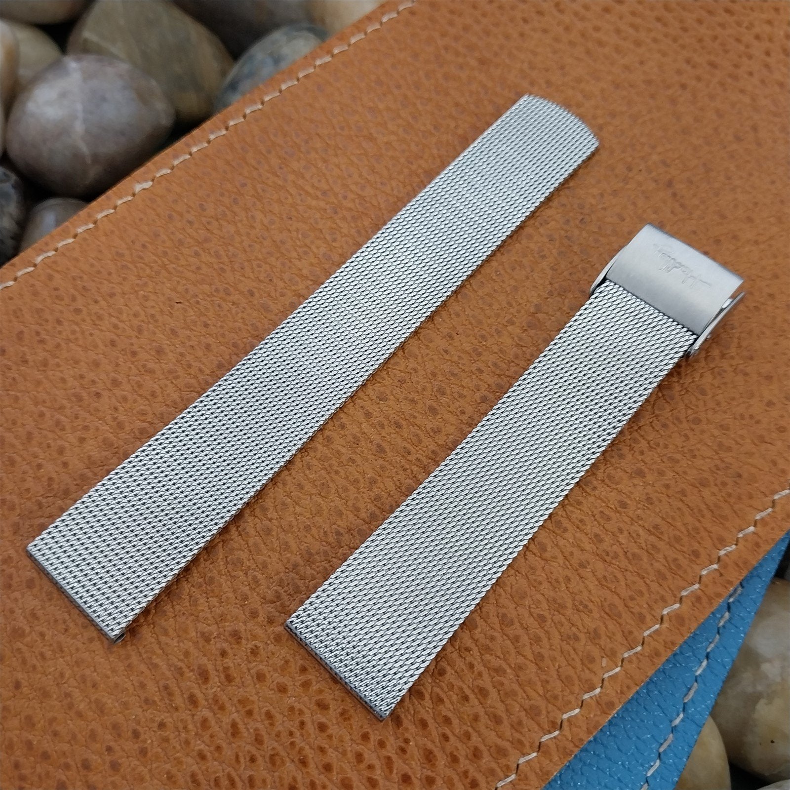 17.2mm Stainless Steel Mesh Hadley nos 1960s Vintage Watch Band
